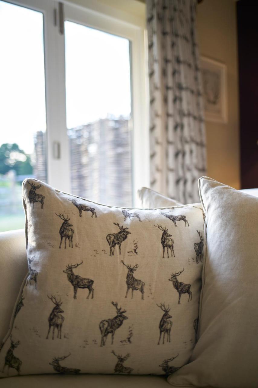 The Three Chimneys Country Pub Hotell Biddenden Exteriör bild